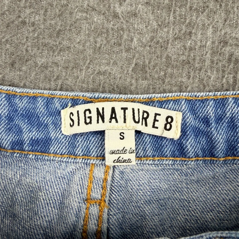 Signature 8 Distressed Denim Shorts Womens Size S Blue High Waisted Frayed Hem‎